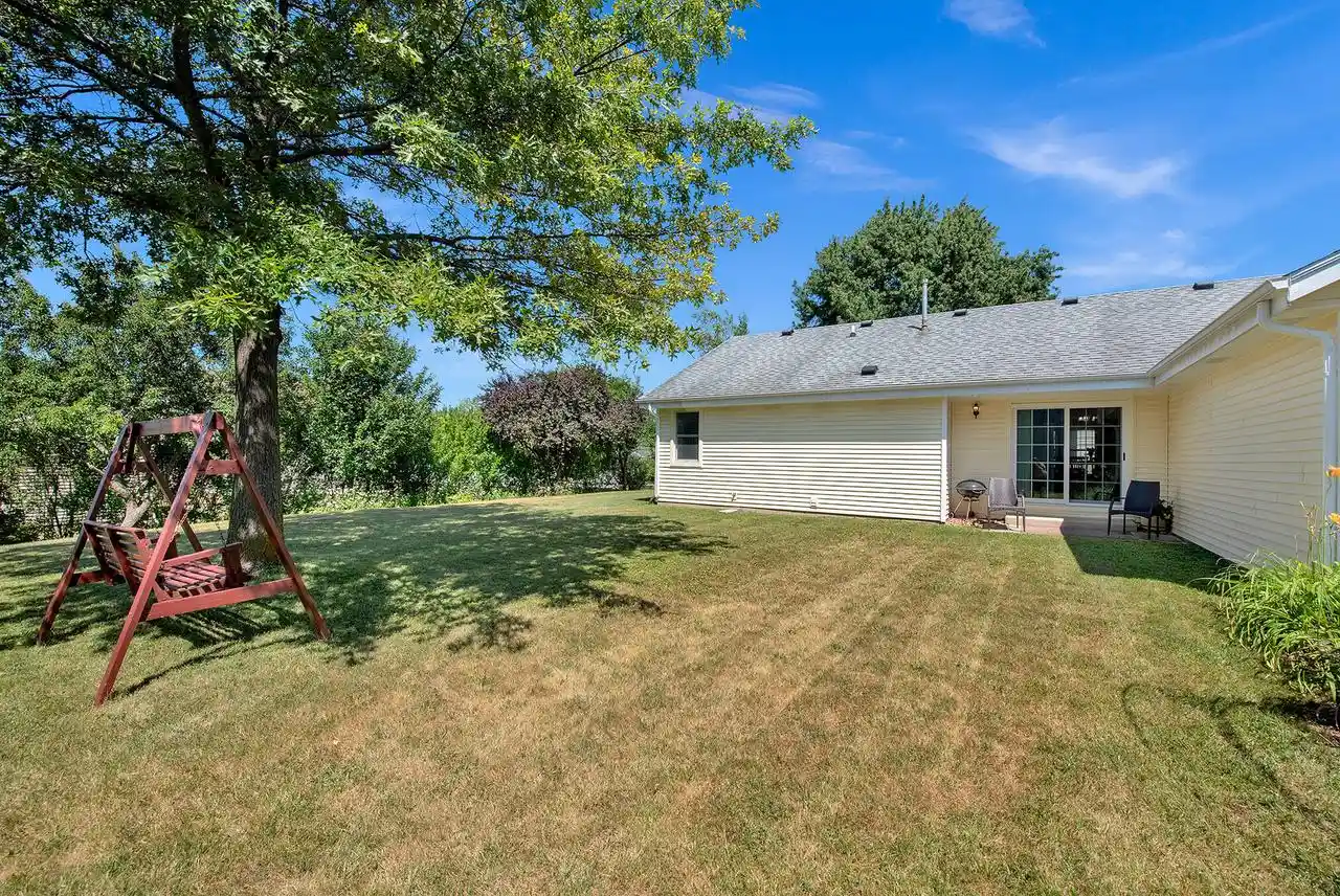 35th image of 8820 W Travis Lane Lane, Franklin, WI 53132 | MLS# 1974032