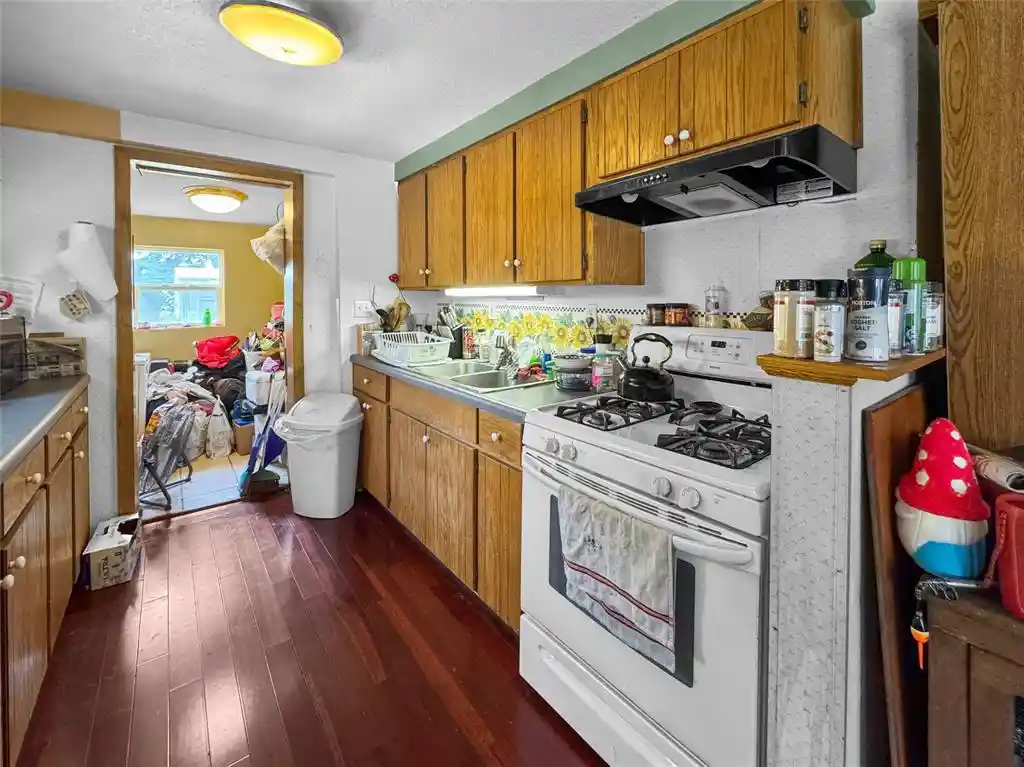 2nd image of 709 Oak Street Street, Withee, WI 54498 | MLS# 1603768