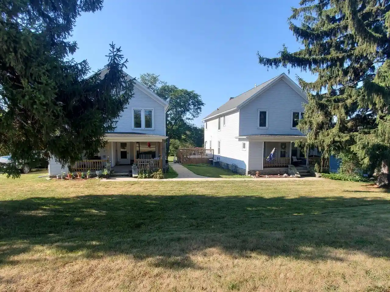 1st image of S16w22081 Arcadian Avenue Avenue, Waukesha, WI 53186 | MLS# 1974042
