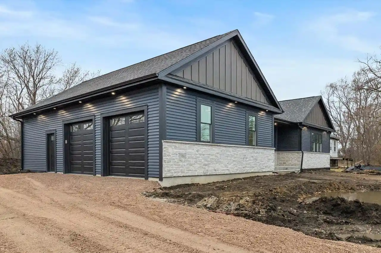 5th image of 12212 Sheridan Road Road, Pleasant Prairie, WI 53158 | MLS# 1974051