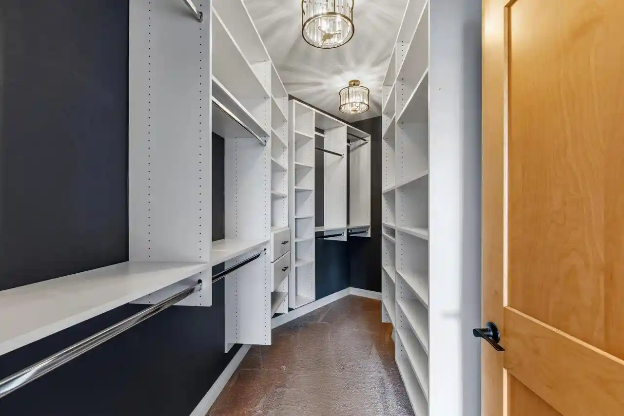 Photo 4 of Condo for sale at 1888 N Humboldt Avenue Avenue #403, Milwaukee, WI 53202 | MLS# 1974057 | Listing updated on 2026-09-12