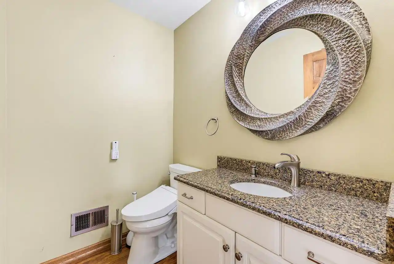 4th image of W220N11412 Amy Belle Road Road, Germantown, WI 53022 | MLS# 1974058