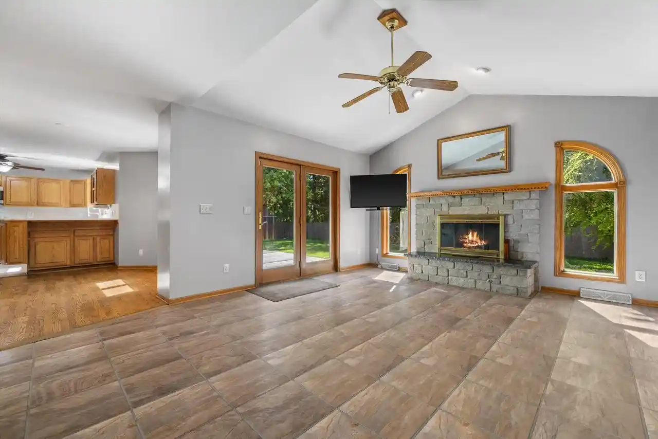 Photo 3 of Single family home for sale at 1246 40th Avenue Avenue, Kenosha, WI 53144 | MLS# 1974060 | Listing updated on 2026-09-16