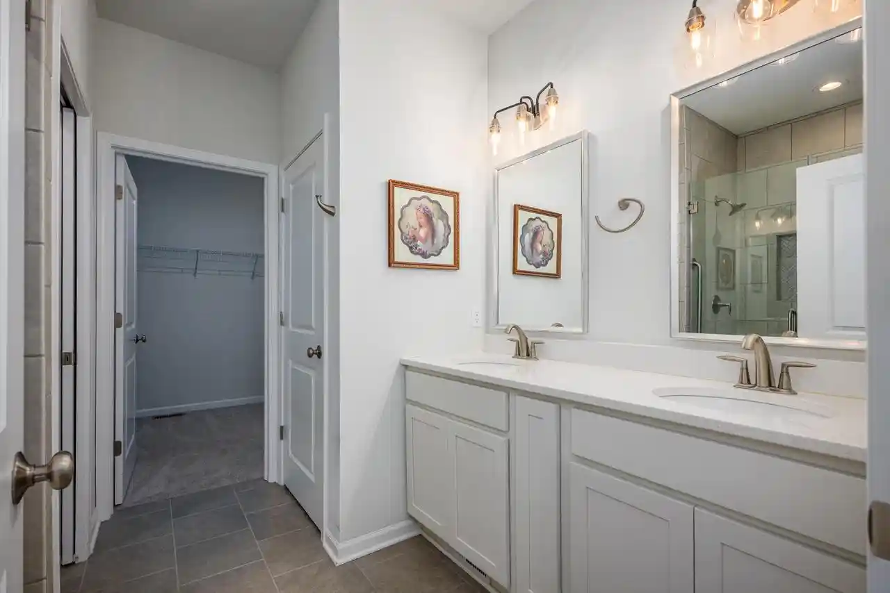 2nd image of 2804 21st St St, Kenosha, WI 53140