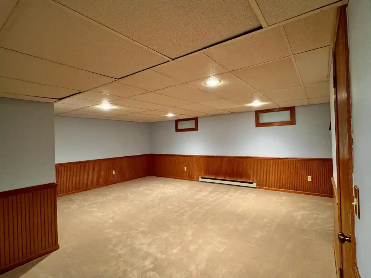 2nd image of 385 Lexington Court Court #A, Pewaukee, WI 53072 | MLS# 1974068