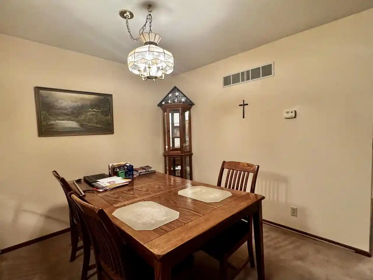 2nd image of 385 Lexington Ct Ct, Pewaukee, WI 53072