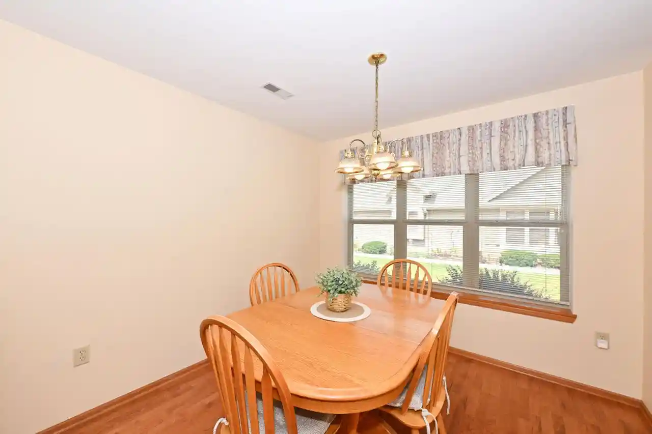 2nd image of N24w24000 Brandon Oaks Dr Dr #A, Pewaukee, WI 53072 | MLS# 1974076