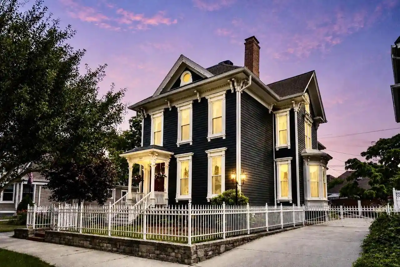 1st image of 1037 College Avenue Avenue, Racine, WI 53403 | MLS# 1974078