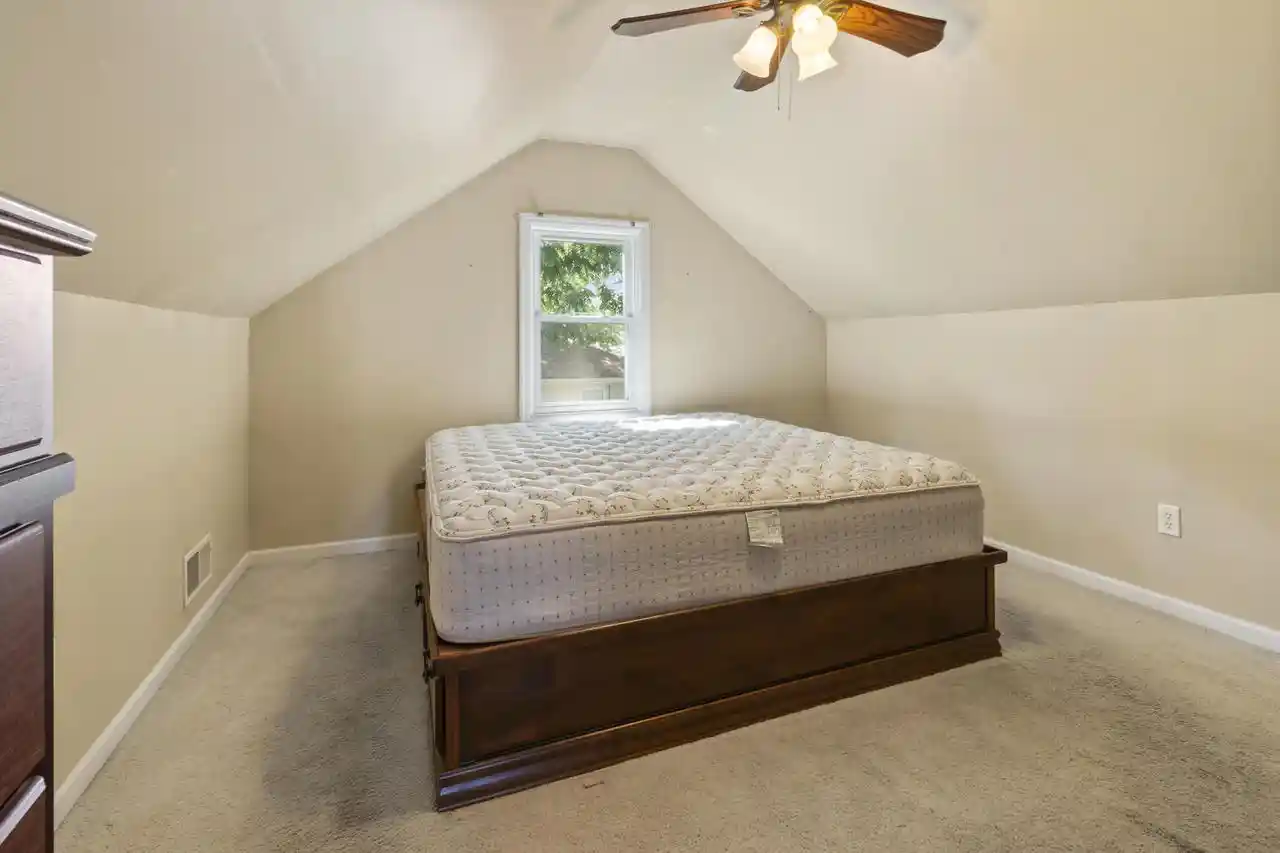 5th image of 1704 Milwaukee Avenue Avenue, South Milwaukee, WI 53172 | MLS# 1974086