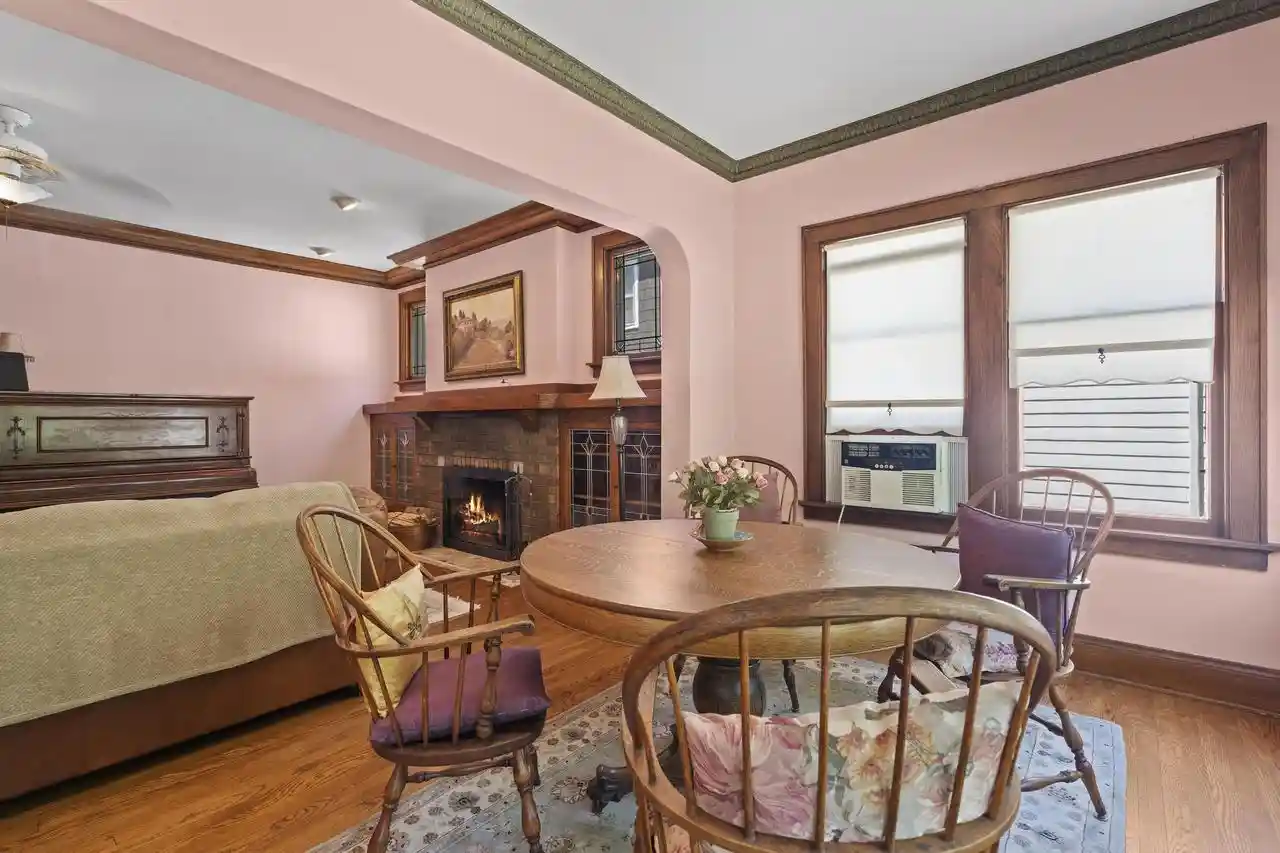 3rd image of 539 N 64th St St, Wauwatosa, WI 53213
