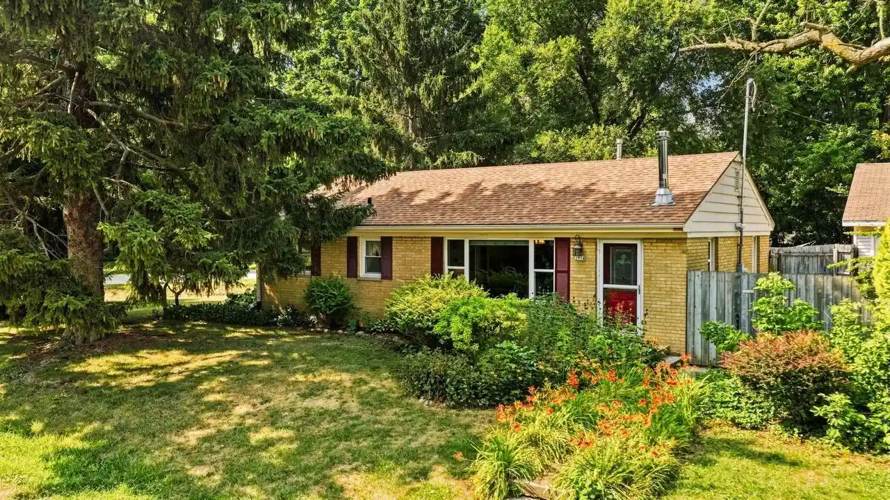 1st image of 2714 Sunrise Road Road, Caledonia, WI 53402 | MLS# 1974104