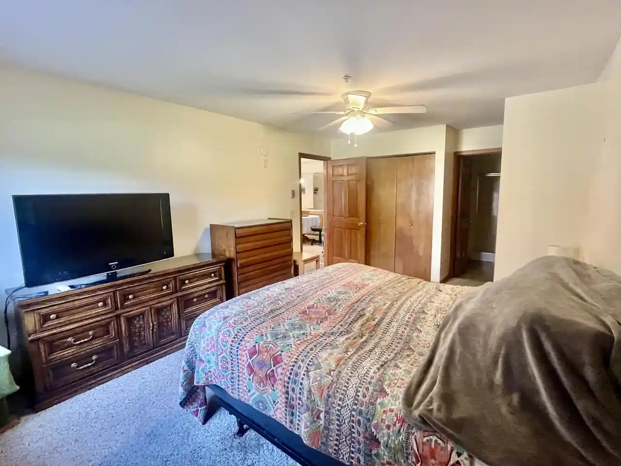 2nd image of 530 N Silverbrook Dr Dr #104, West Bend, WI 53090 | MLS# 1974108