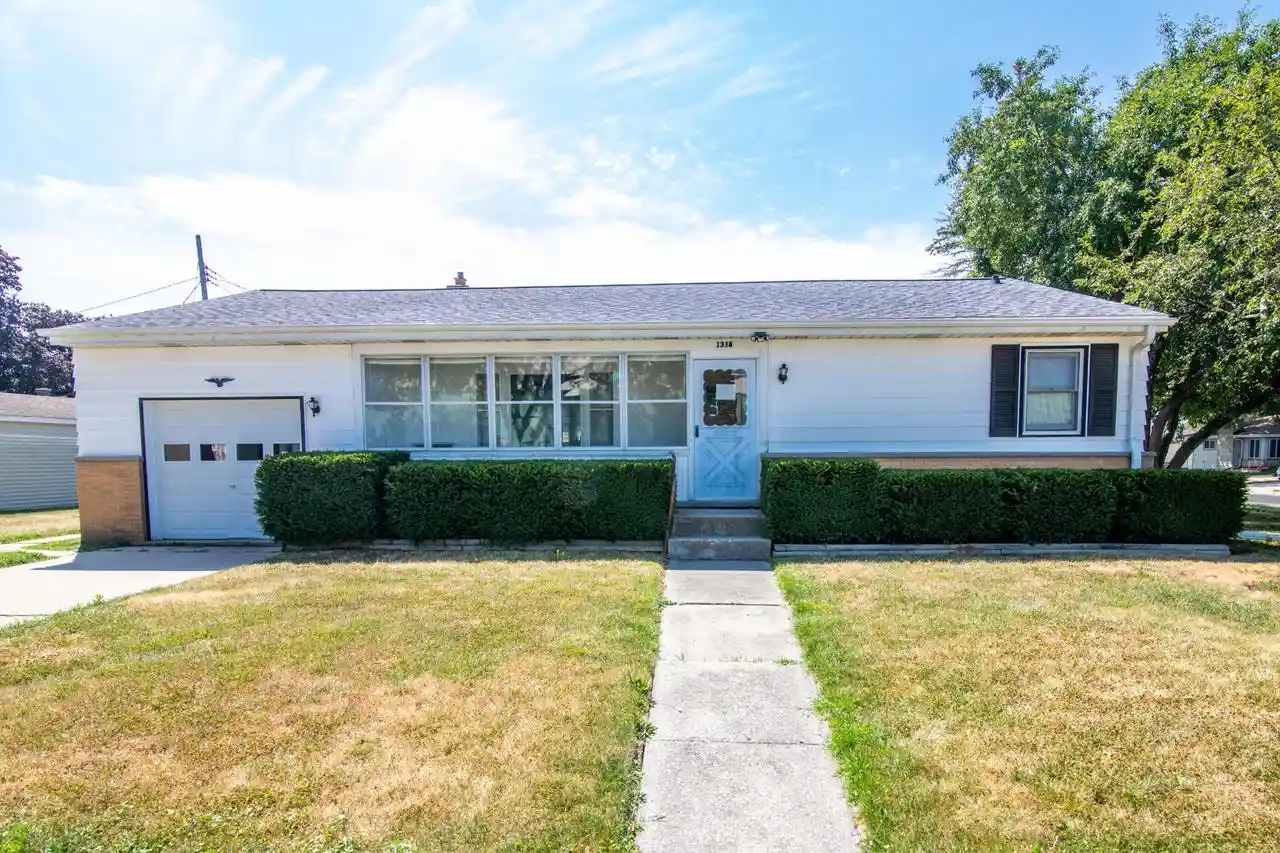 1st image of 1318 S 10th Street Street, Watertown, WI 53094 | MLS# 1974126