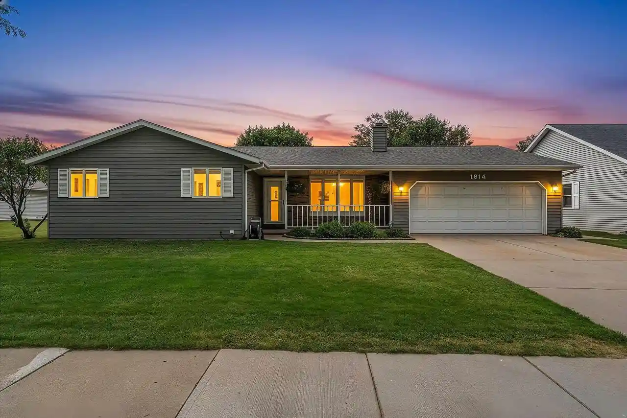 1st image of 1814 Briquelet Street Street, Green Bay, WI 54304 | MLS# 50330146