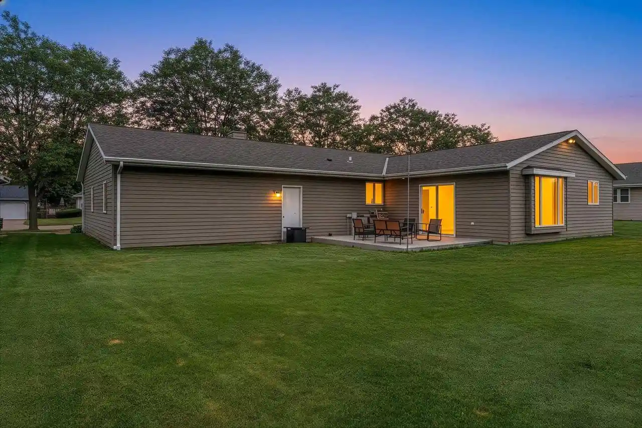 Photo 3 of Single family home for sale at 1814 Briquelet Street Street, Green Bay, WI 54304 | MLS# 50330146 | Listing updated on 2026-09-23