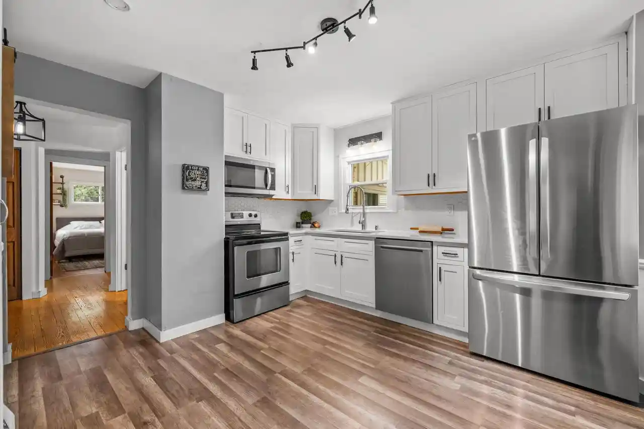 36th image of 450 W Bradley Road Road, Milwaukee, WI 53217 | MLS# 1974128