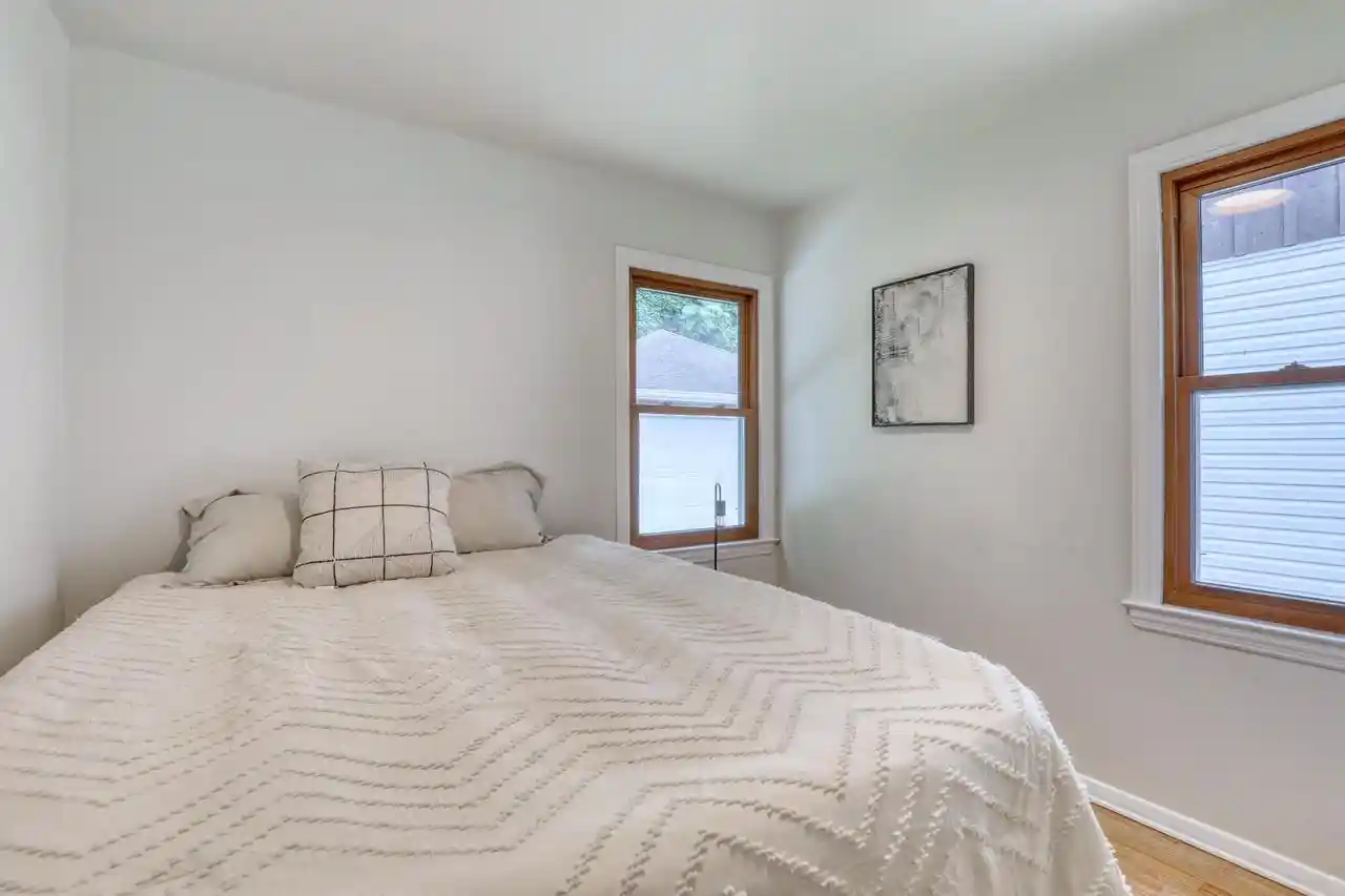 21st image of 6633 Hillside Lane Lane, Milwaukee, WI 53213 | MLS# 1974140