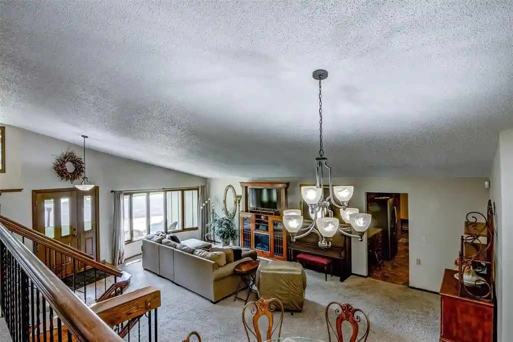 5th image of 608 Manor Court Court, Altoona, WI 54720 | MLS# 1603719