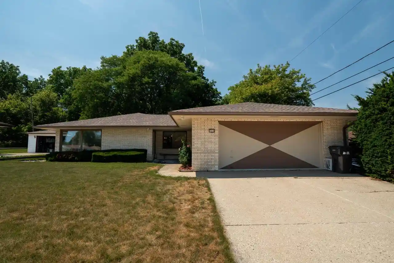 Photo 1 of Single family home for sale at 1210 18th Avenue Avenue, South Milwaukee, WI 53172 | MLS# 1974142 | Listing updated on 2026-09-16