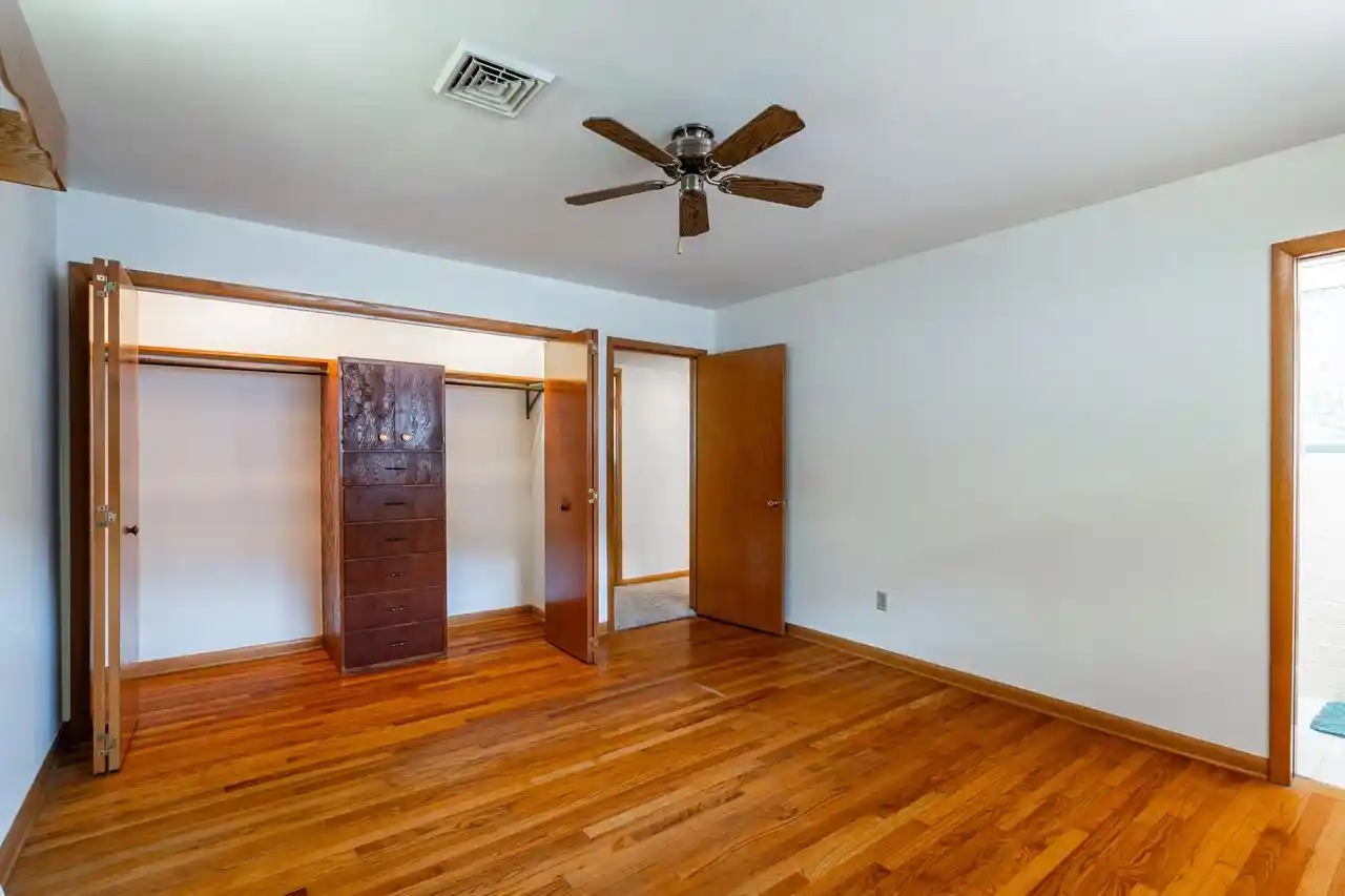 Photo 3 of Single family home for sale at 1210 18Th Avenue Avenue, South Milwaukee, WI 53172 | MLS# 1974142 | Listing updated on 2026-09-16