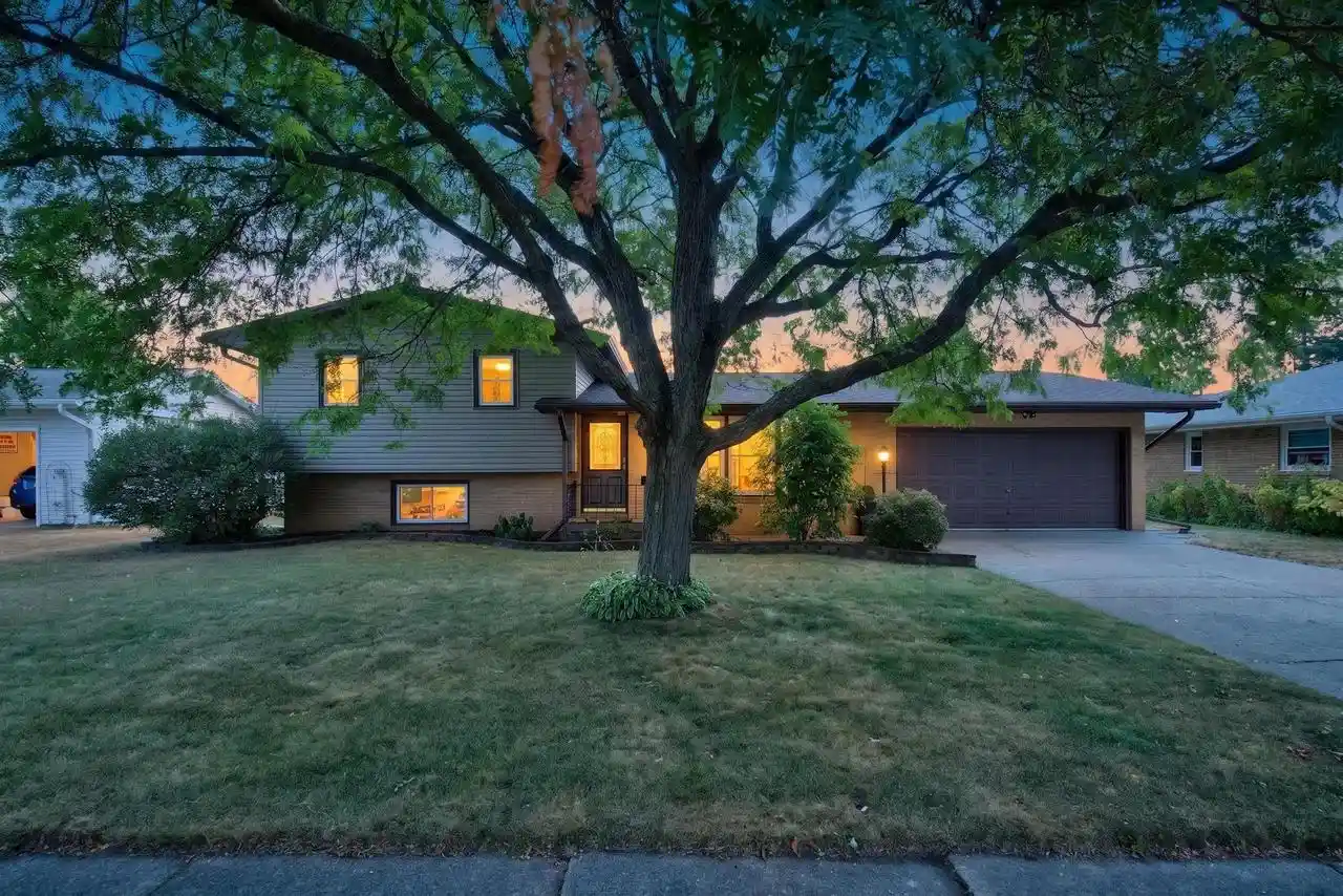 1st image of 1121 15th Street South, Wisconsin Rapids, WI 54494 | MLS# 22603660
