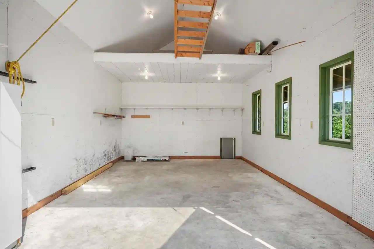 Photo 3 of Single family home for sale at 10576 Mayflower Road Road, Mount Horeb, WI 53572 | MLS# 2029337 | Listing updated on 2026-08-21