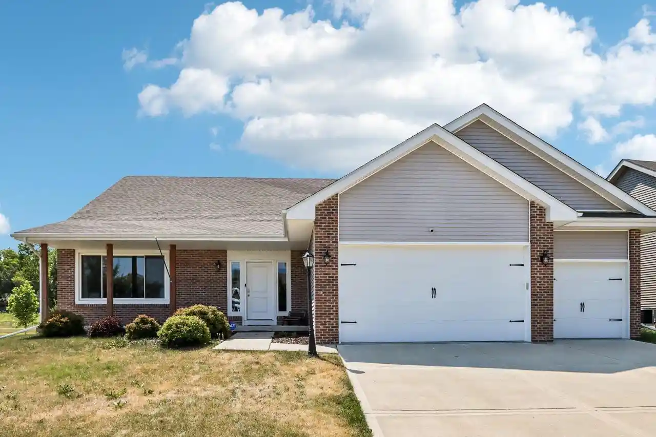 1st image of 716 Kenseth Way Way, Cambridge, WI 53523 | MLS# 2029339