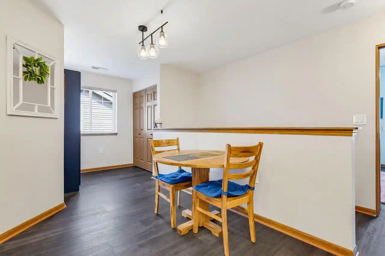 2nd image of 6080 S Crosswinds Dr Dr #4, Cudahy, WI 53110 | MLS# 1974145