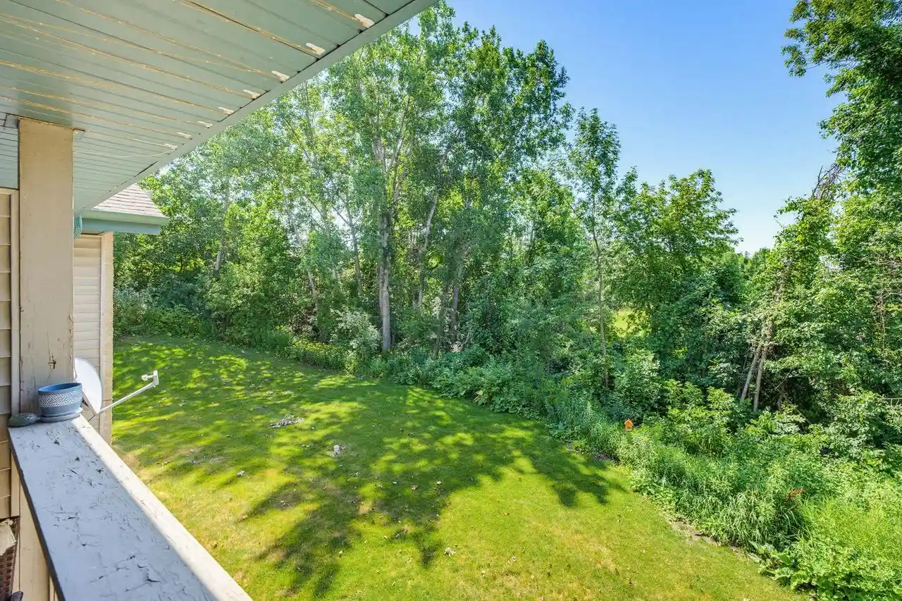 33rd image of 6080 S Crosswinds Dr Dr #4, Cudahy, WI 53110 | MLS# 1974145
