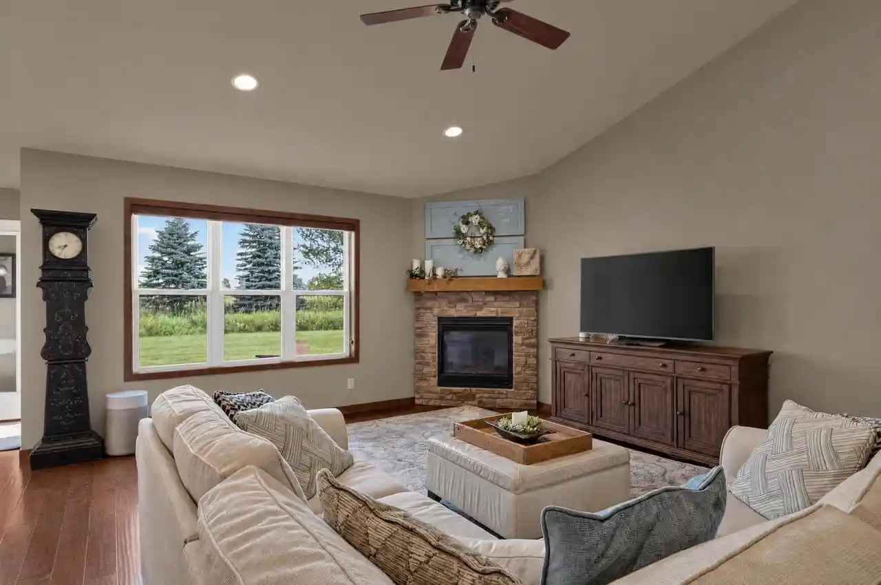 Photo 2 of Single family home for sale at 5148 High Point Dr Dr, Winneconne, WI 54986 | MLS# 50330152 | Listing updated on 2026-09-22