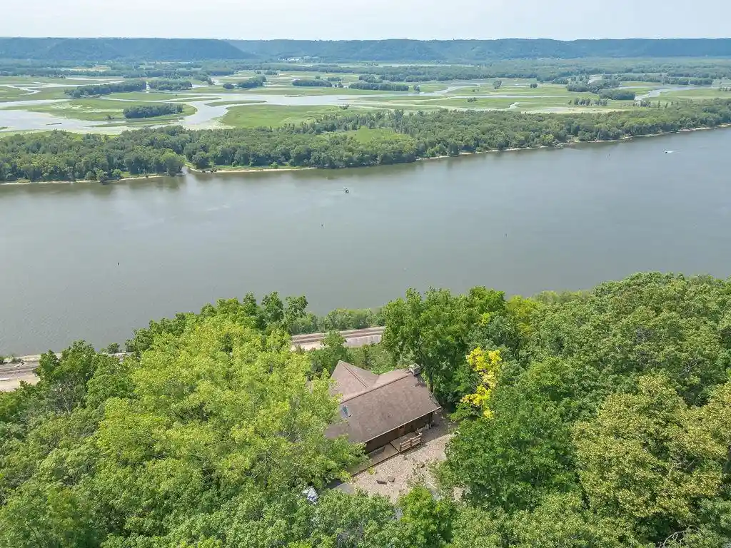 3rd image of 4 American Heritage, De Soto, WI 54624 | MLS# 2029346