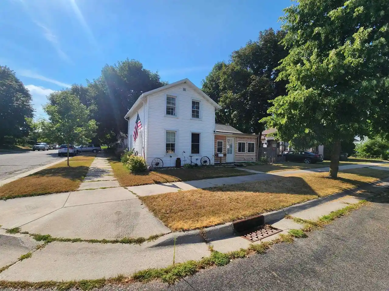1st image of 902 Cass Street Street, Portage, WI 53901 | MLS# 2029352
