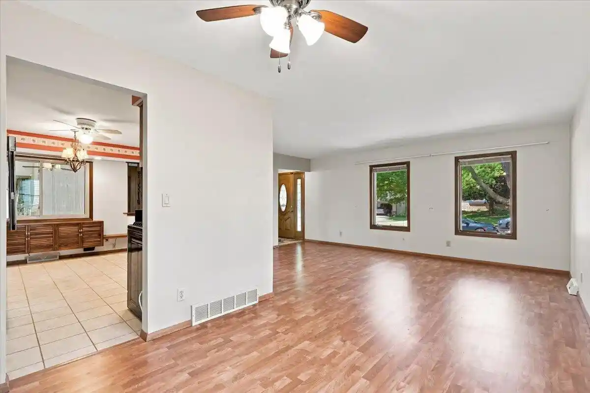 2nd image of 8150 S 58th Street Street, Franklin, WI 53132 | MLS# 1974157