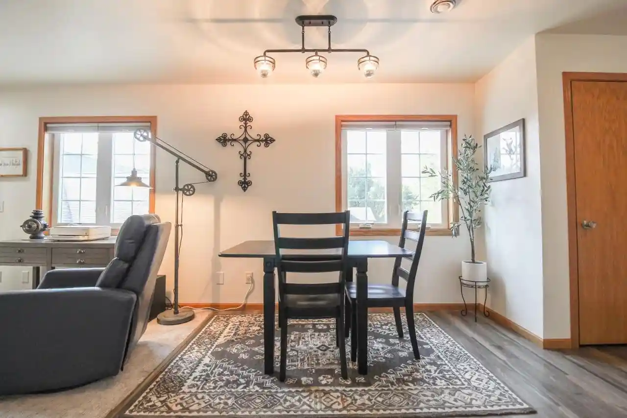 4th image of 105 Waverly Dr Dr, Cambridge, WI 53523 | MLS# 2029351
