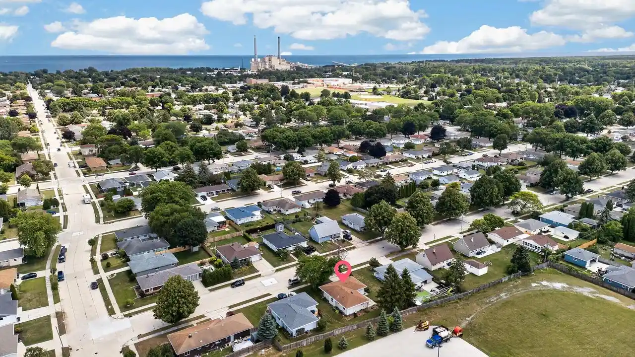 2nd image of 2720 S 20th Street Street, Sheboygan, WI 53081 | MLS# 1974163