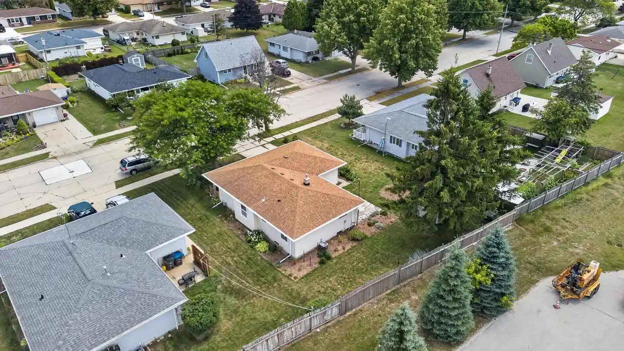 33rd image of 2720 S 20th Street Street, Sheboygan, WI 53081 | MLS# 1974163