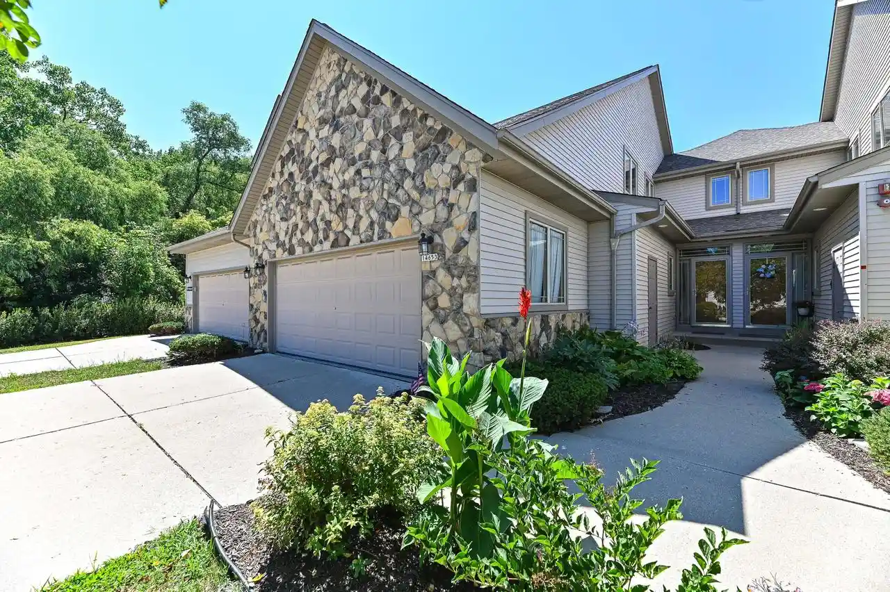 1st image of 14653 W Wilbur Dr Dr, New Berlin, WI 53151 | MLS# 1974161