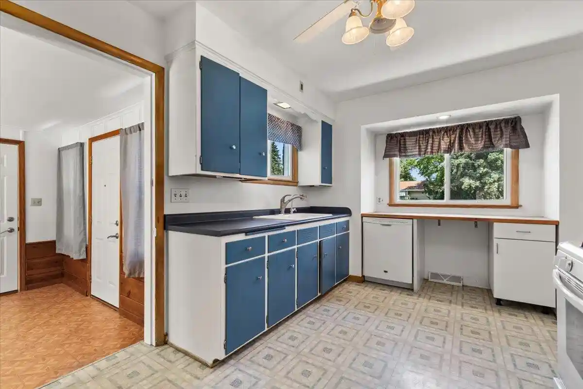 4th image of W174N9787 Wendy Lane Lane, Germantown, WI 53022 | MLS# 1974165