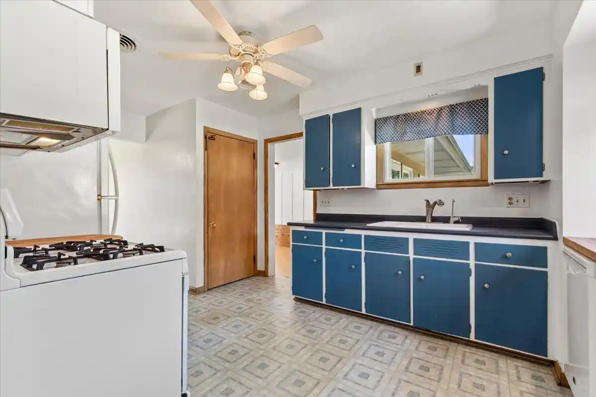 5th image of W174N9787 Wendy Lane Lane, Germantown, WI 53022 | MLS# 1974165