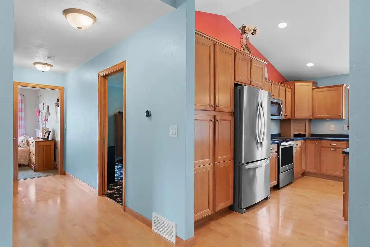 2nd image of 1041 Symphony Boulevard Boulevard, Neenah, WI 54956 | MLS# 50330161