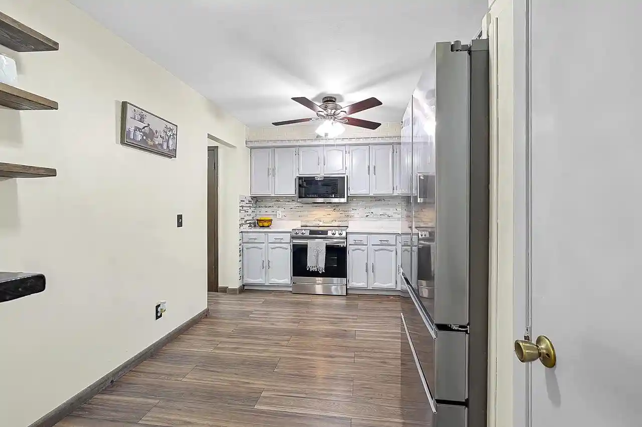 50th image of 1235 E Murdock Avenue Avenue, Oshkosh, WI 54901 | MLS# 50330141