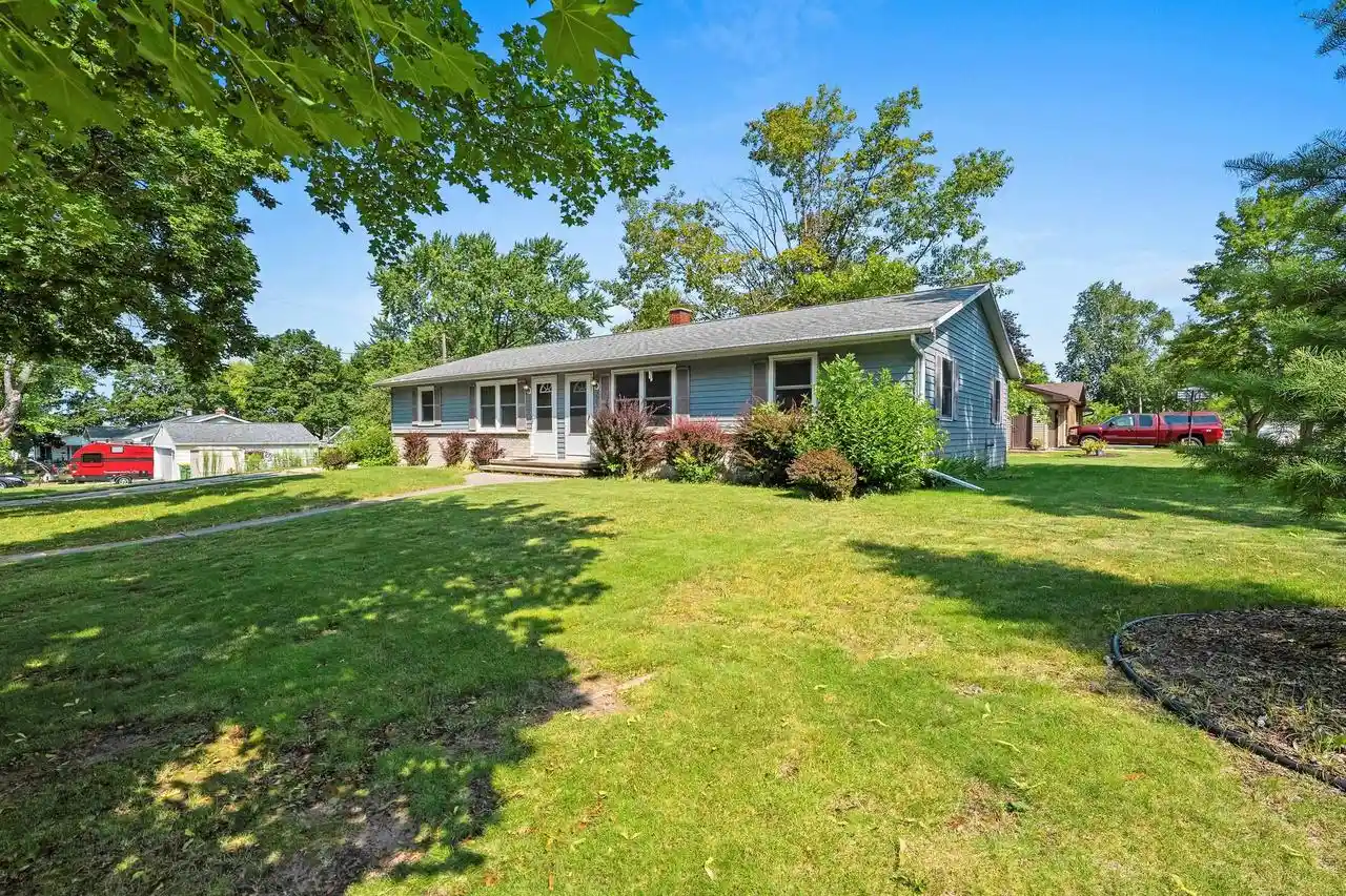 2nd image of 2255 Deer Trail Trail, Green Bay, WI 54302 | MLS# 50330176