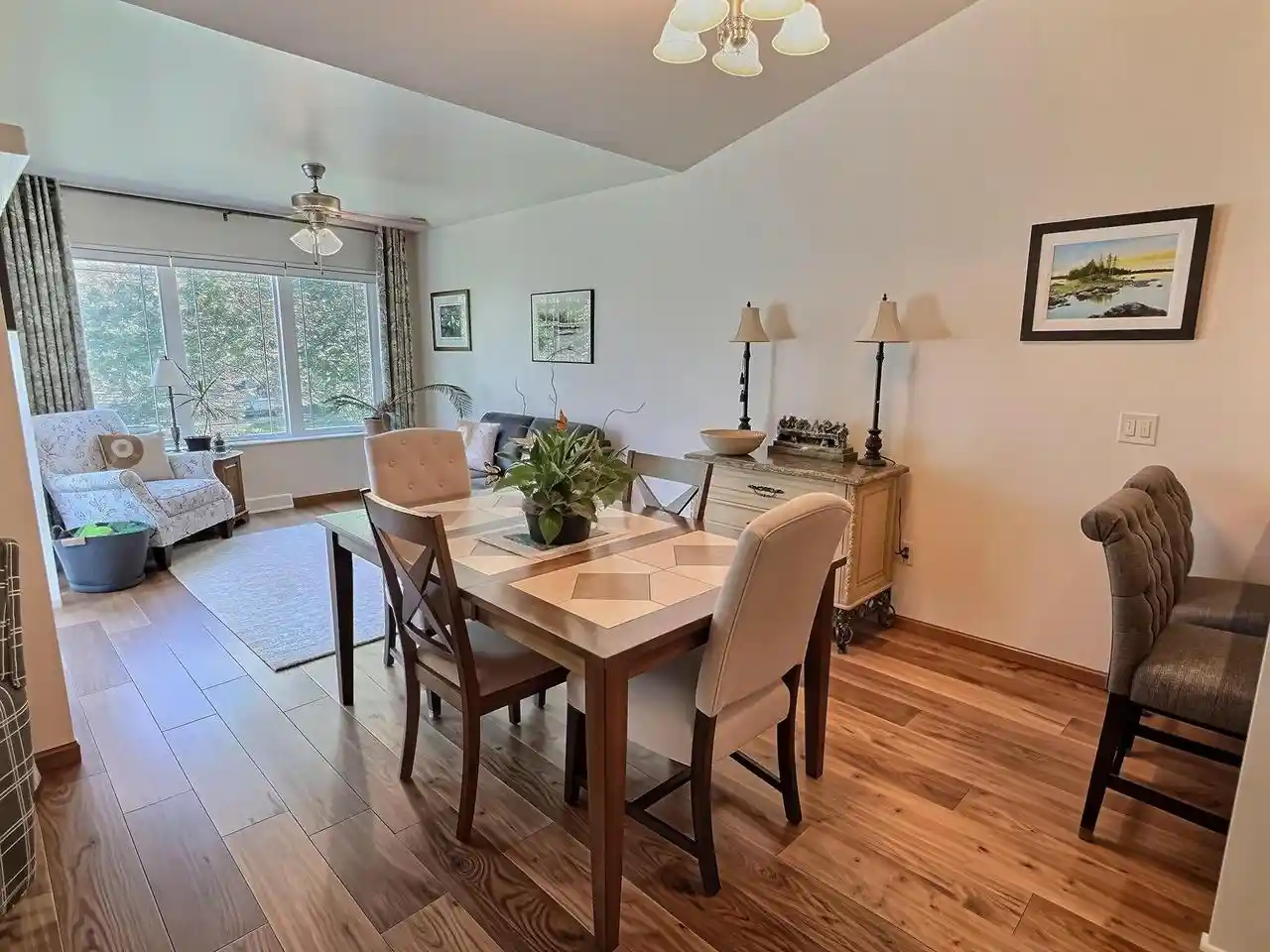 2nd image of 262 Wyldewood Dr Dr, Oshkosh, WI 54904 | MLS# 50330171