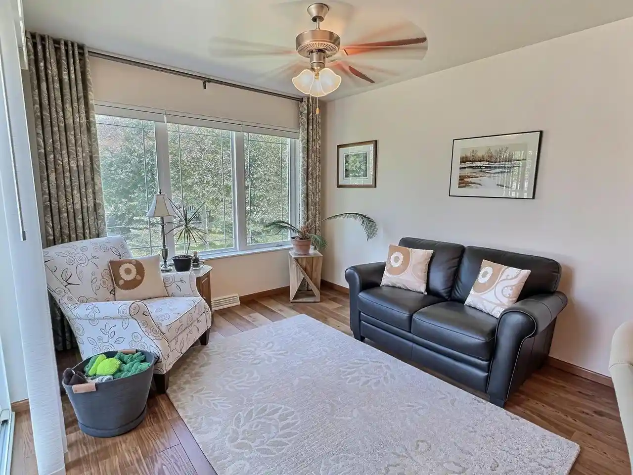 3rd image of 262 Wyldewood Dr Dr, Oshkosh, WI 54904 | MLS# 50330171