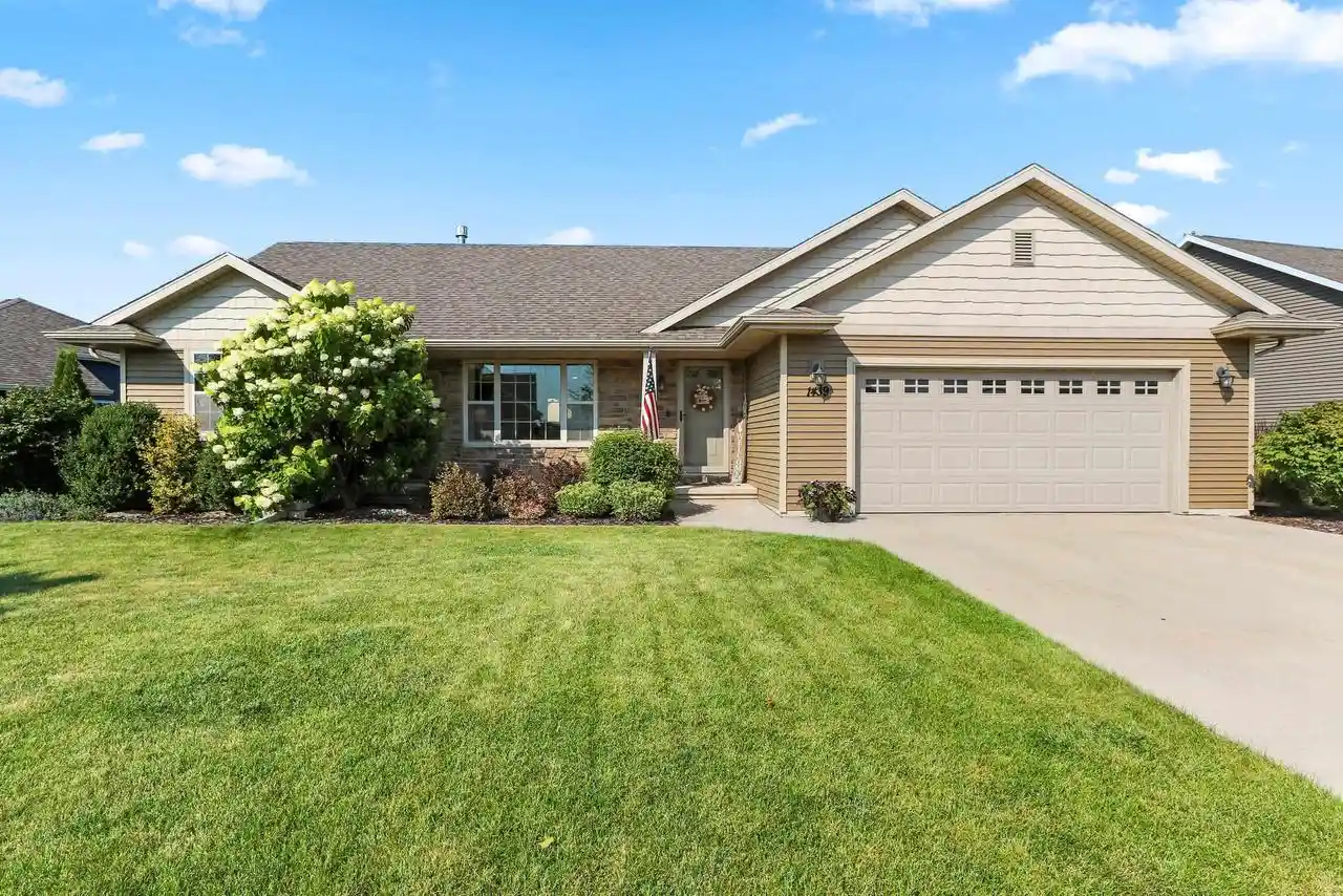 1st image of 1439 Navigator Way Way, De Pere, WI 54115 | MLS# 50330174