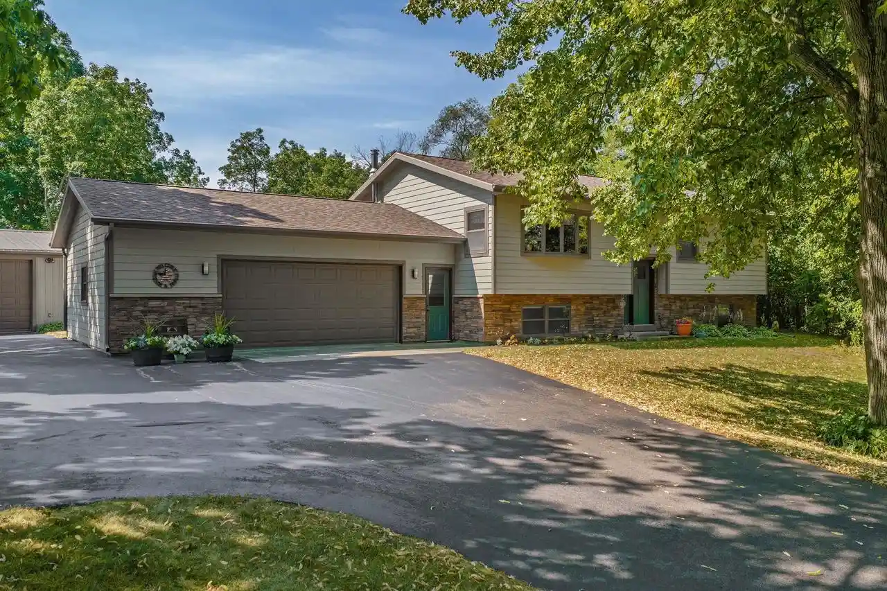 Photo 1 of Single family home for sale at 7475 Privett Road Road, Sauk City, WI 53583 | MLS# 2029387 | Listing updated on 2026-08-14