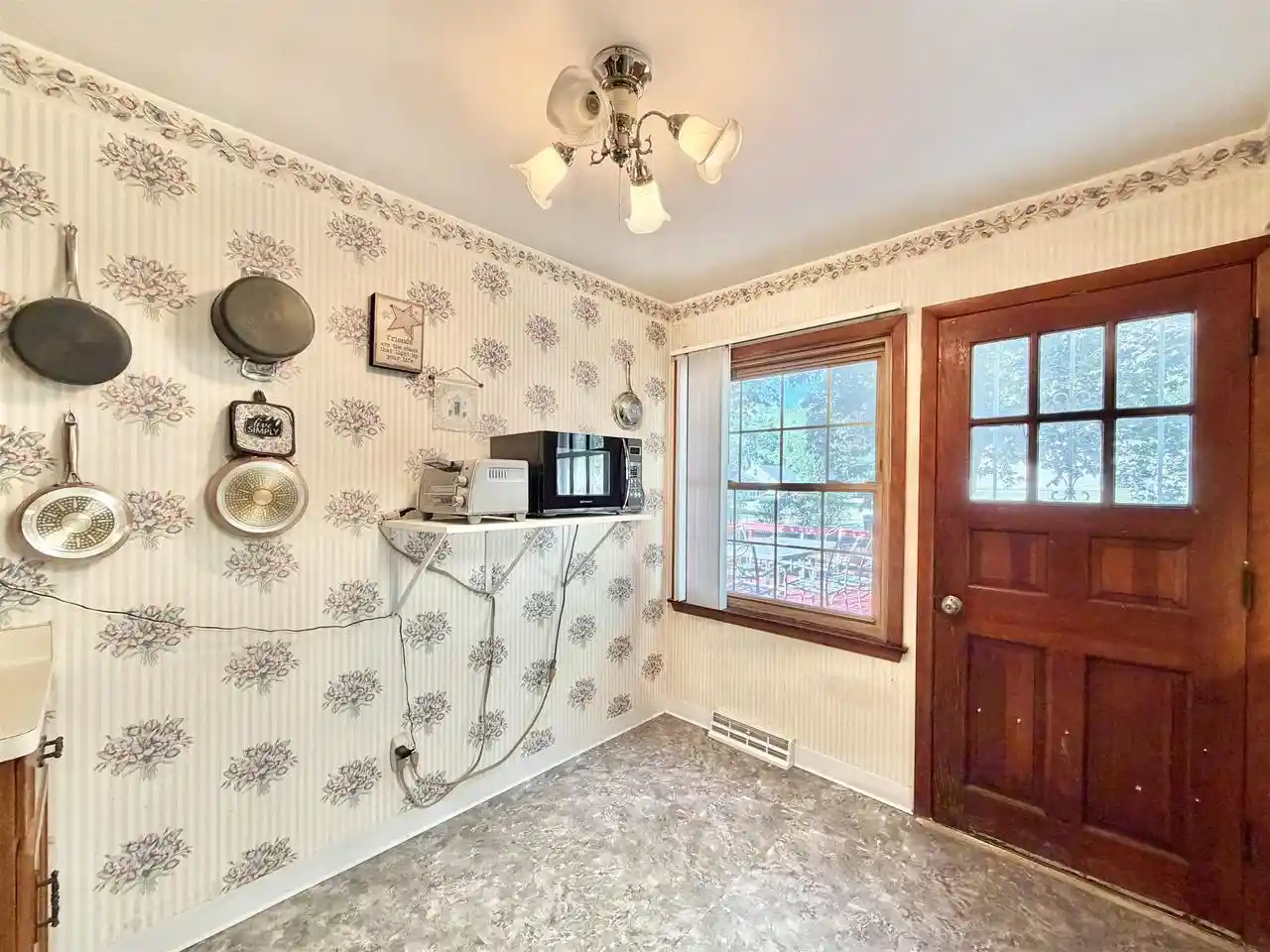 2nd image of 2226 S Park Avenue Avenue, Beloit, WI 53511 | MLS# 2029394