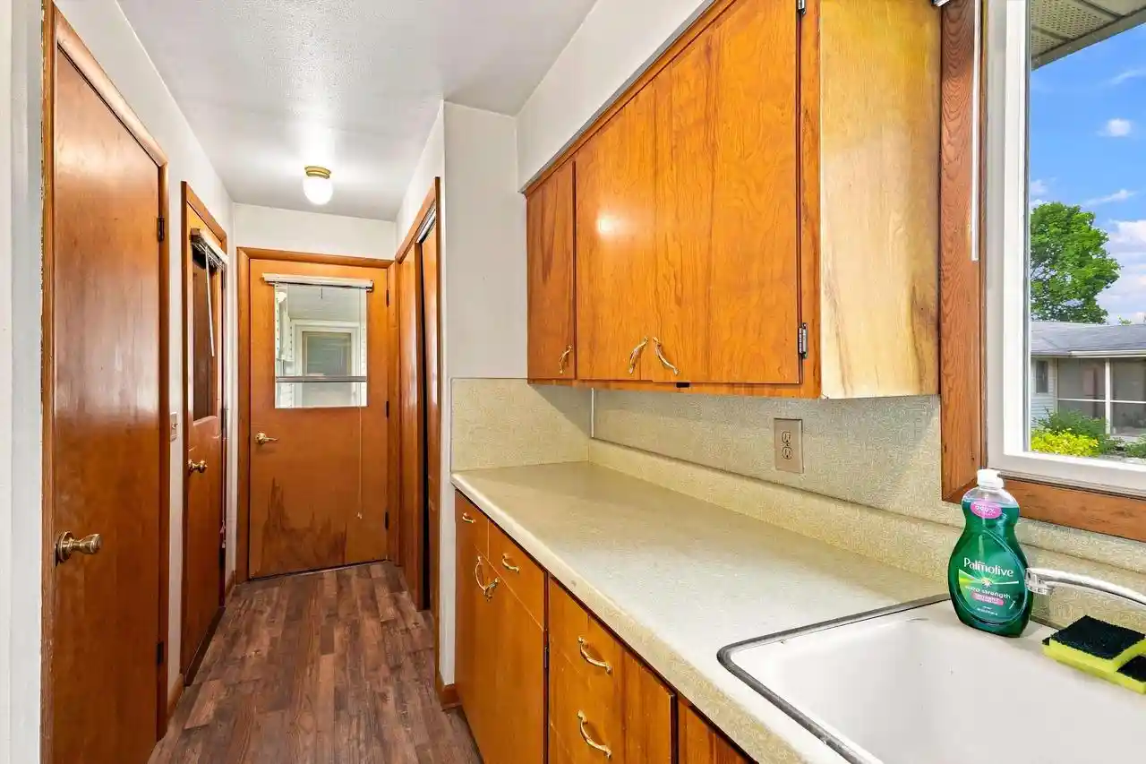2nd image of 725   727 N Plum Avenue Avenue, Marshfield, WI 54449 | MLS# 22603667