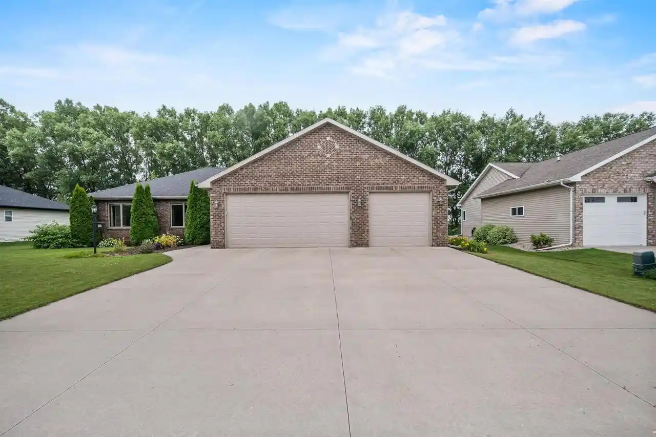 Photo 1 of Single family home for sale at 290 Royal St Pats Dr Dr, Wrightstown, WI 54180 | MLS# 50330195 | Listing updated on 2026-09-20