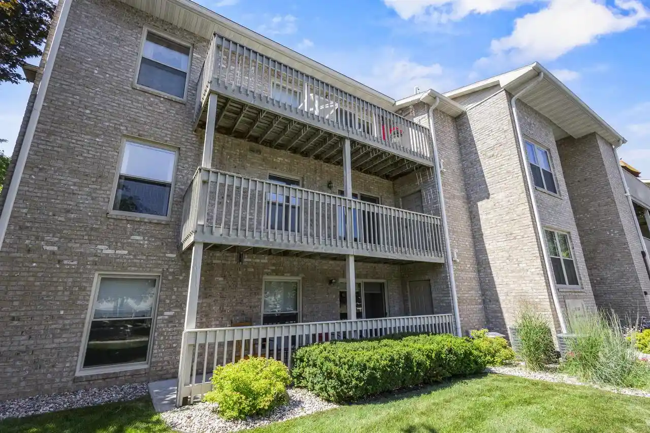 1st image of 1600 Rustic Oaks Court Court #11, Green Bay, WI 54301 | MLS# 50330200
